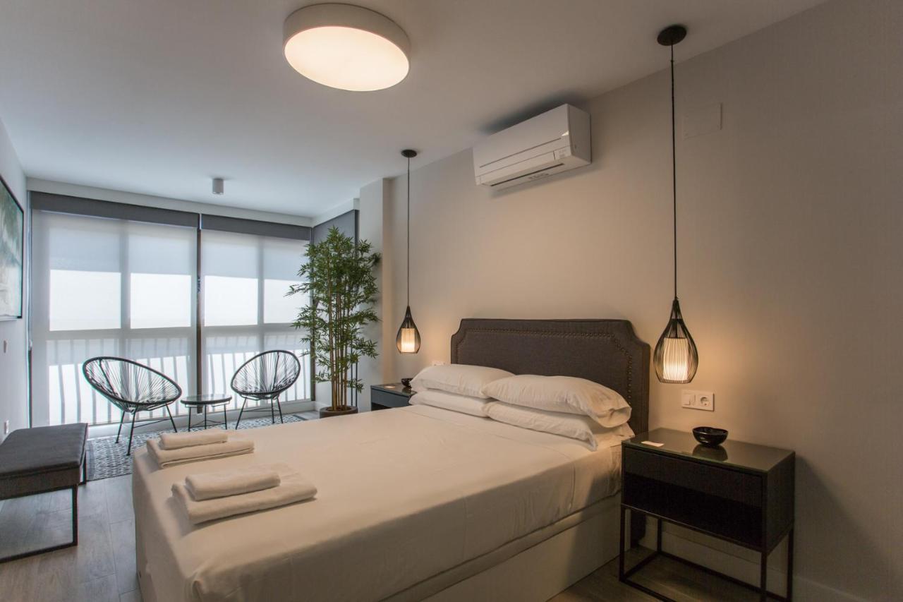 Caleta Homes - Ancha Del Carmen Málaga Buitenkant foto